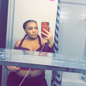 Meet your Posher, Stellamarie